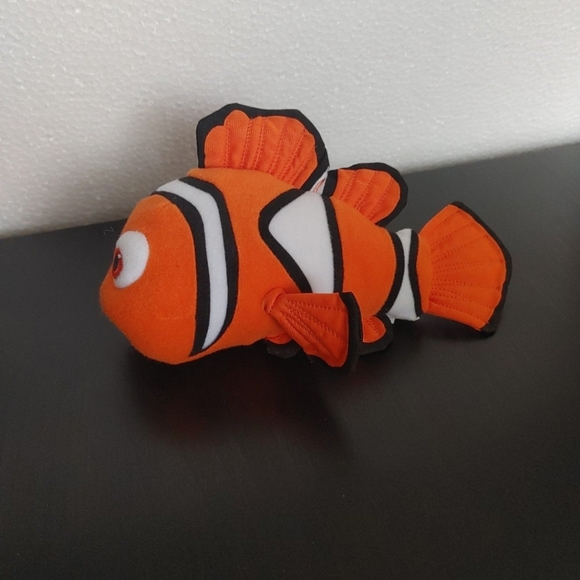 Finding Nemo Plush - Picture 3 of 7
